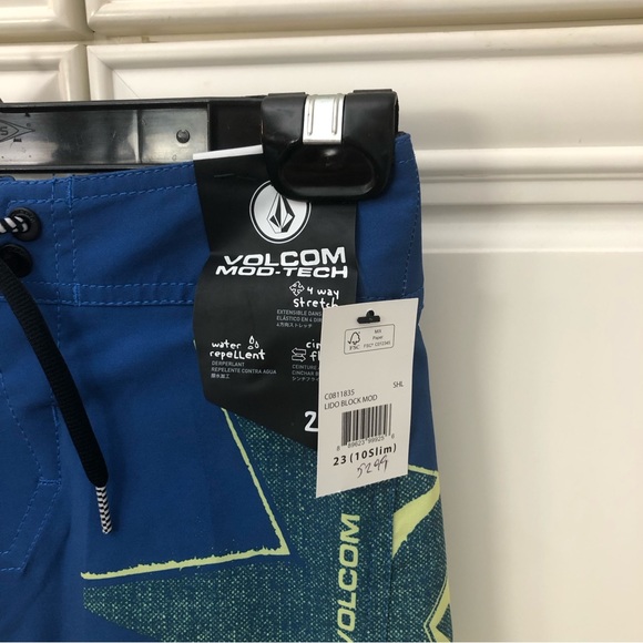 NWT Volcom Modtech boys board shorts - Picture 9 of 10